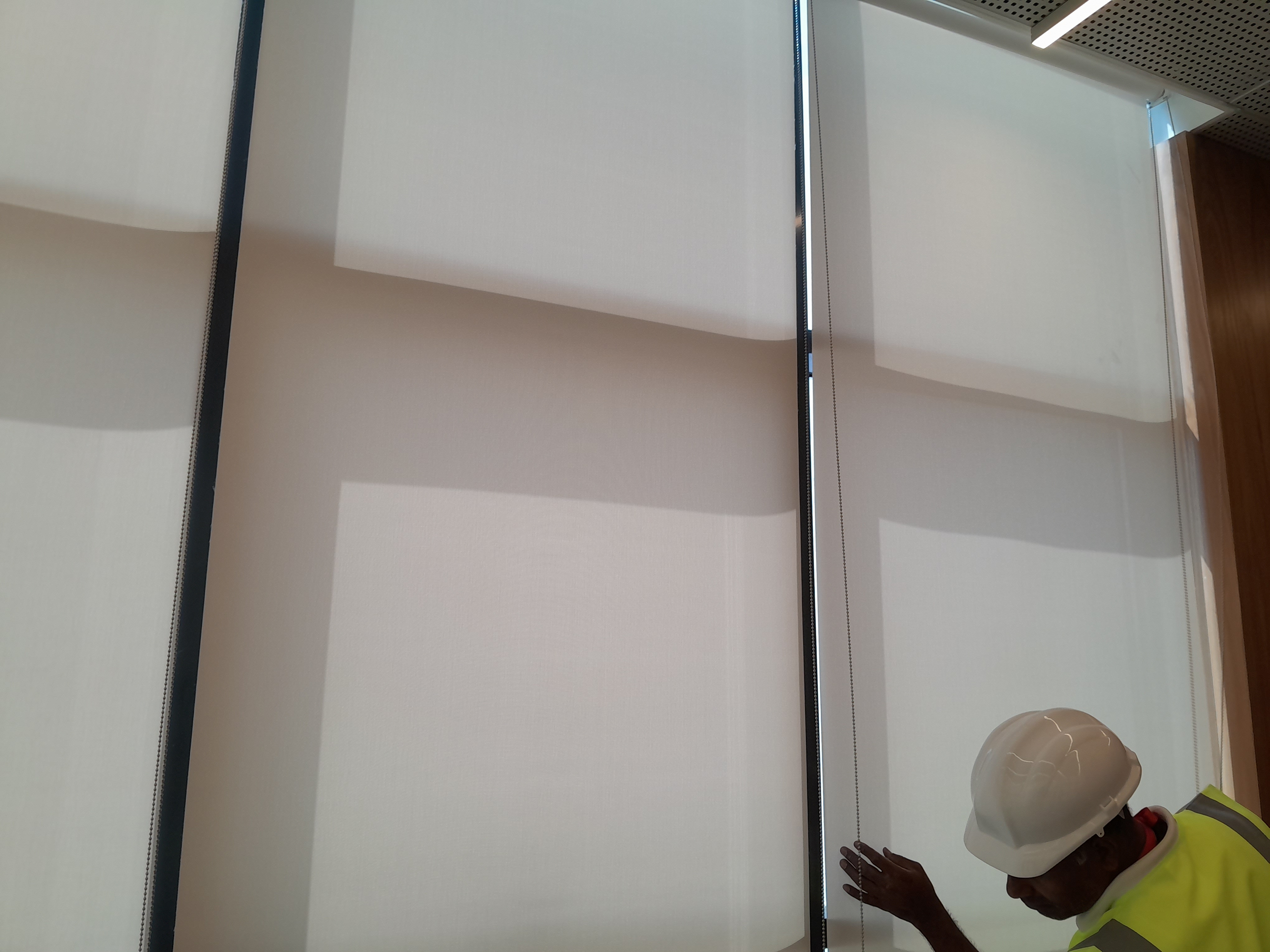 /media/decore/images/place/Image-_1_xjOJbQq.jpg Office Blind